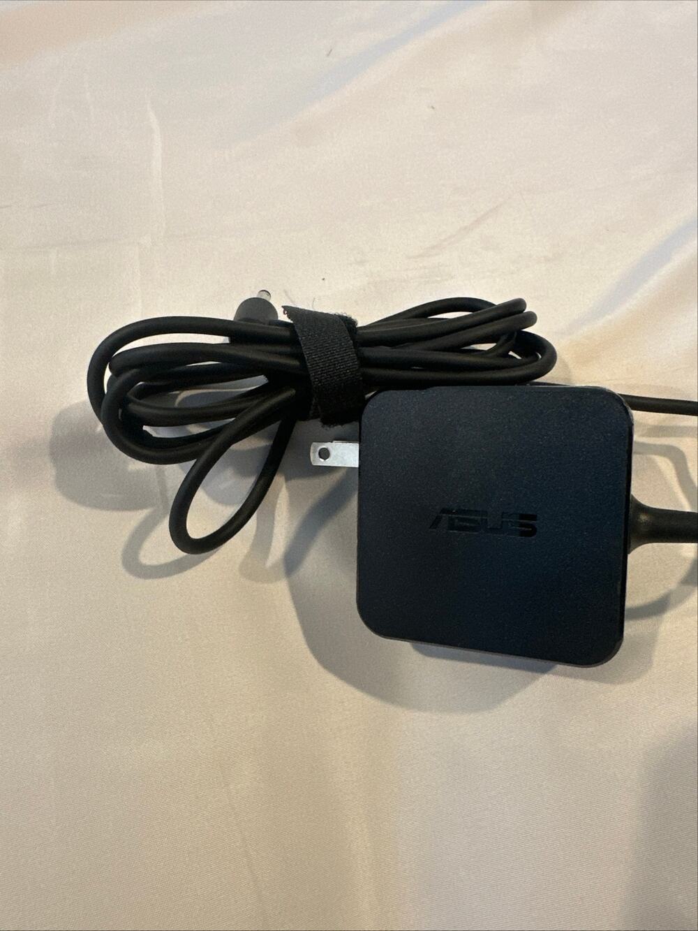 Genuine ASUS ADP-45BW A 45W 19V 2.37A Laptop AC Adapter Power Charger Cord OEM
